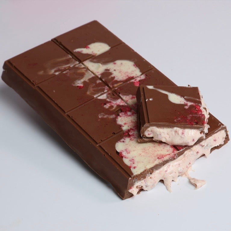 CRUNCHY MALINA ČOKOLÁDA